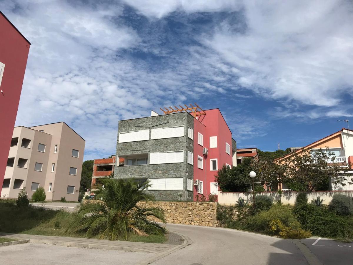 Vila Palit 497 D Apartment E מראה חיצוני תמונה