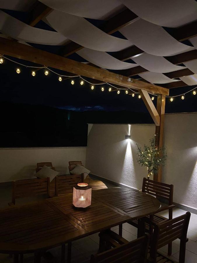 Vila Palit 497 D Apartment E מראה חיצוני תמונה