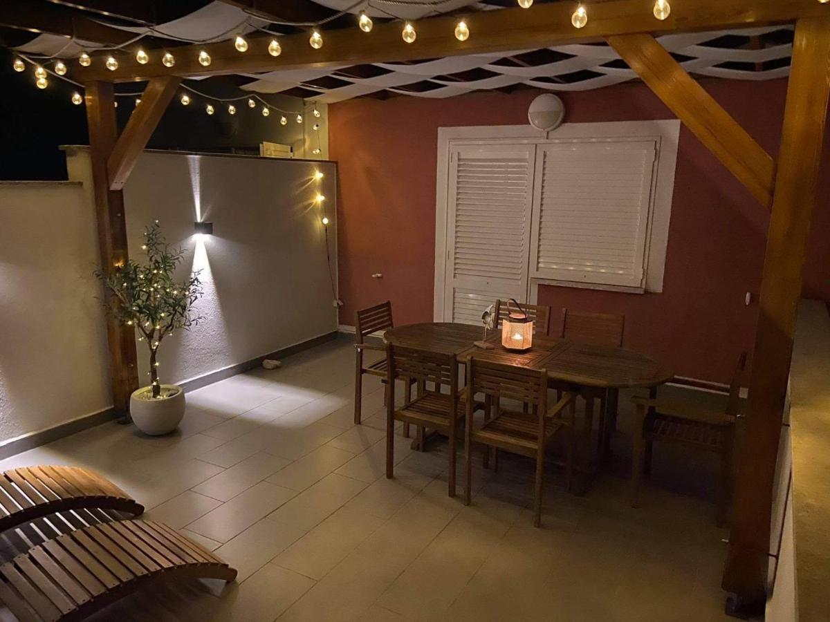 Vila Palit 497 D Apartment E מראה חיצוני תמונה