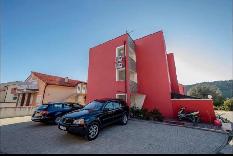 Vila Palit 497 D Apartment E מראה חיצוני תמונה